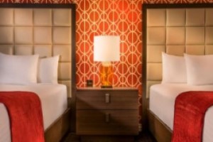 Horseshoe Resort Room photo 2 Queen Beds 300x200